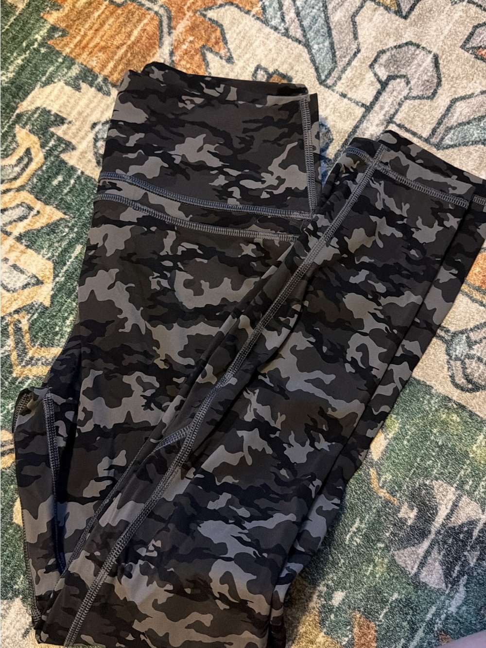 CRZ YOGA Black & Gray Camo High-Waist Leggings